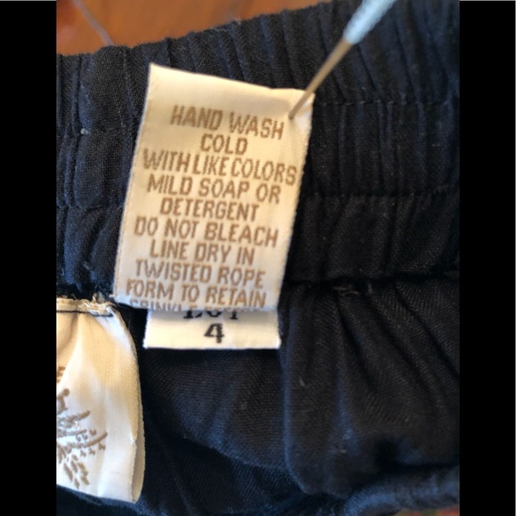 Petite Access skirt black with button accents - Picture 5 of 5